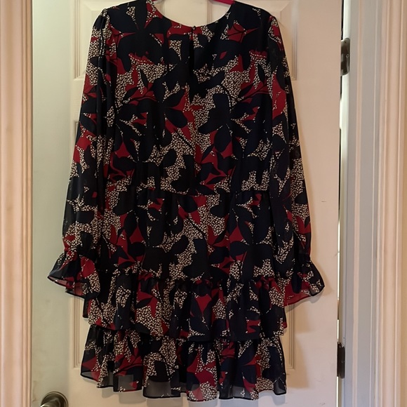 Dress - Picture 4 of 4